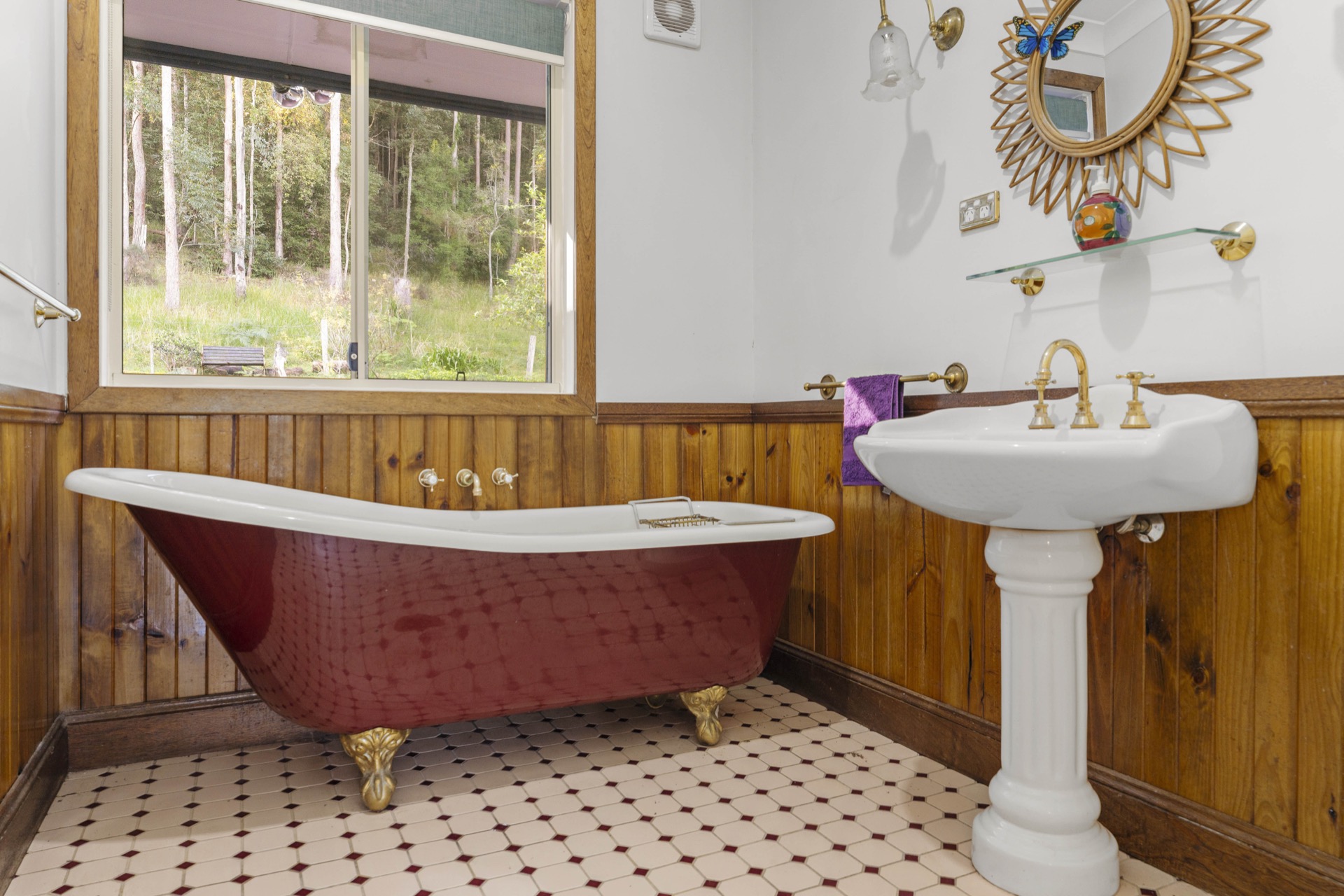 Character bathroom with clawfoot bath