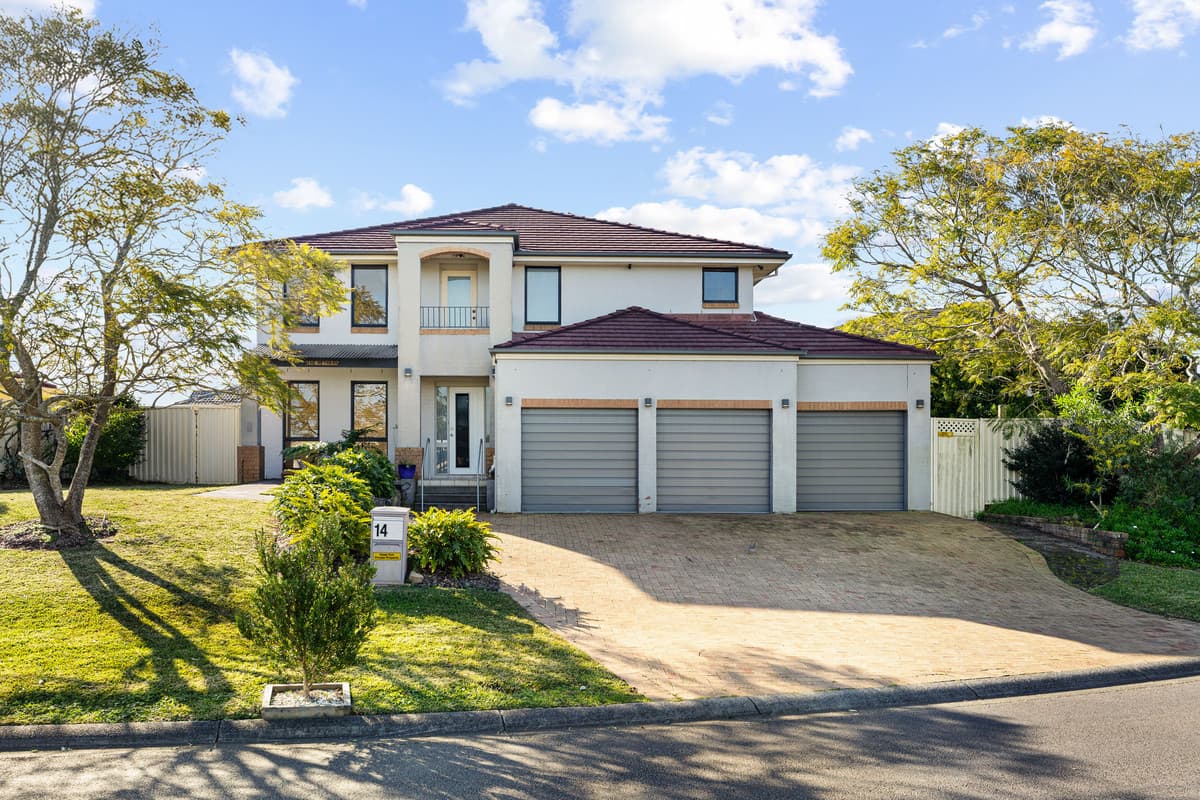 14 Watanga Crescent, Wyee Point NSW 2259 — photo 1 of 14