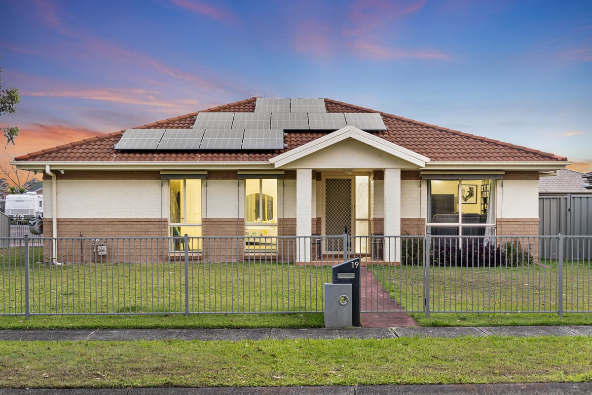 19 Peony Place, Hamlyn Terrace NSW 2259 — photo 1 of 17