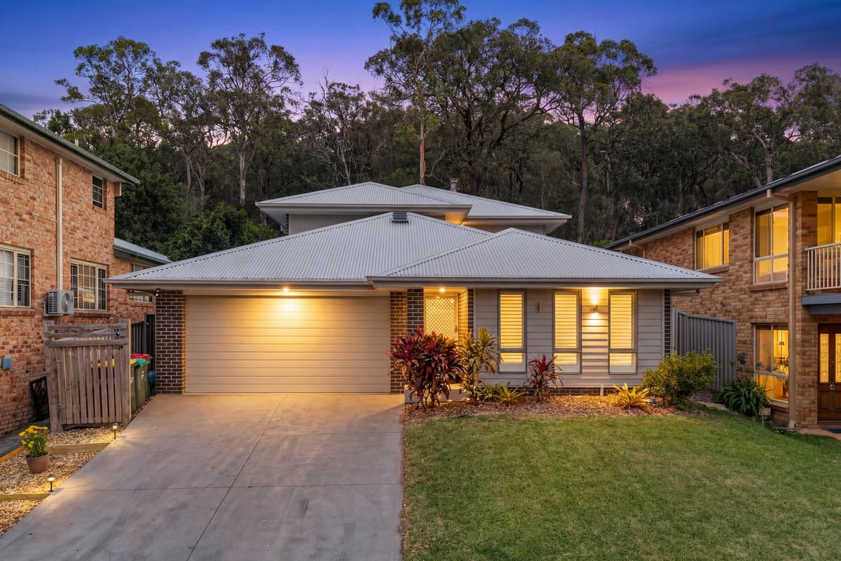 24 Maitland Avenue, Sunshine NSW 2264 — photo 1 of 19