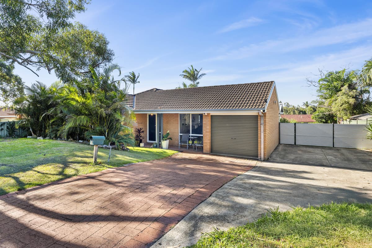 6 Girraween Street, Buff Point NSW 2262 — photo 1 of 13