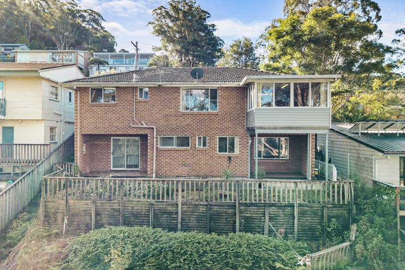 8 Margaret Rose Drive, East Gosford NSW 2250